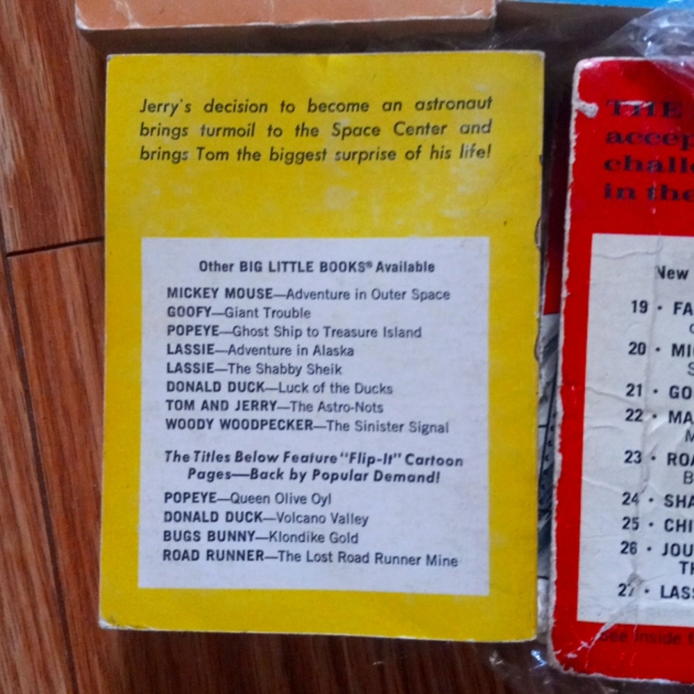 1969 COMIC BOOKS VINTAGE FANTASIC 4 1969 +SPIDERMAN 1976 +MORE value about $169 - Picture 10 of 12